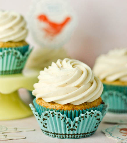 Banana Cupcakes with Cream Cheese Frosting