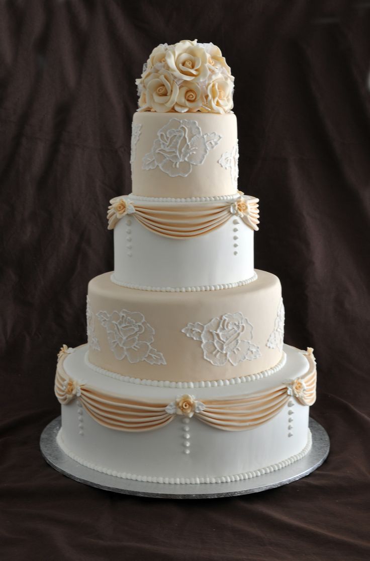 Brush Embroidery Fondant Wedding Cake