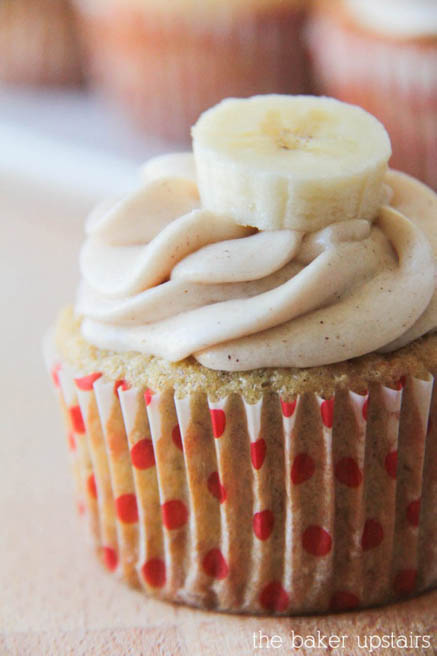 Cinnamon Cupcakes with Cream Cheese Frosting