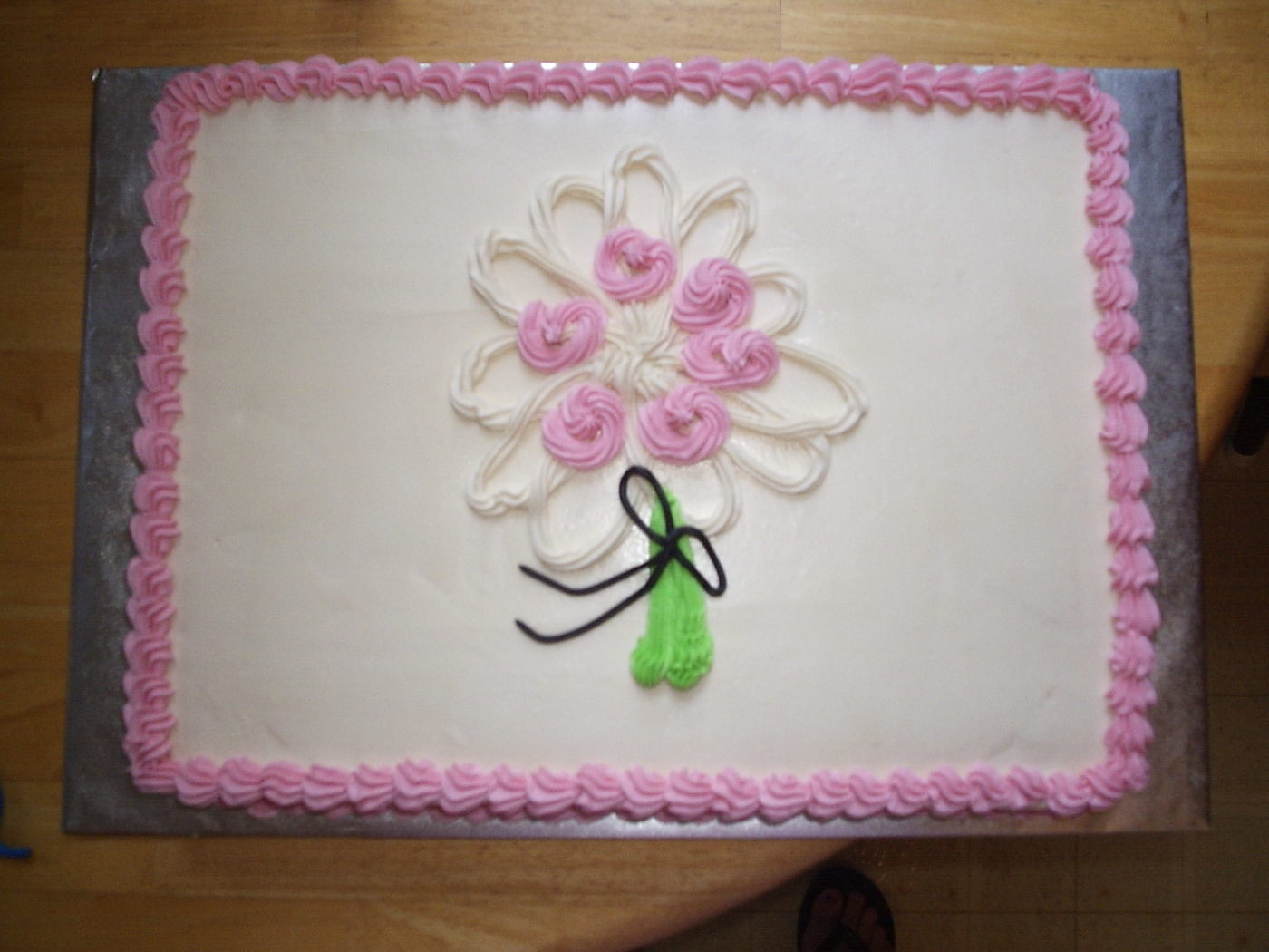 Decorated Sheet Cakes with Flowers