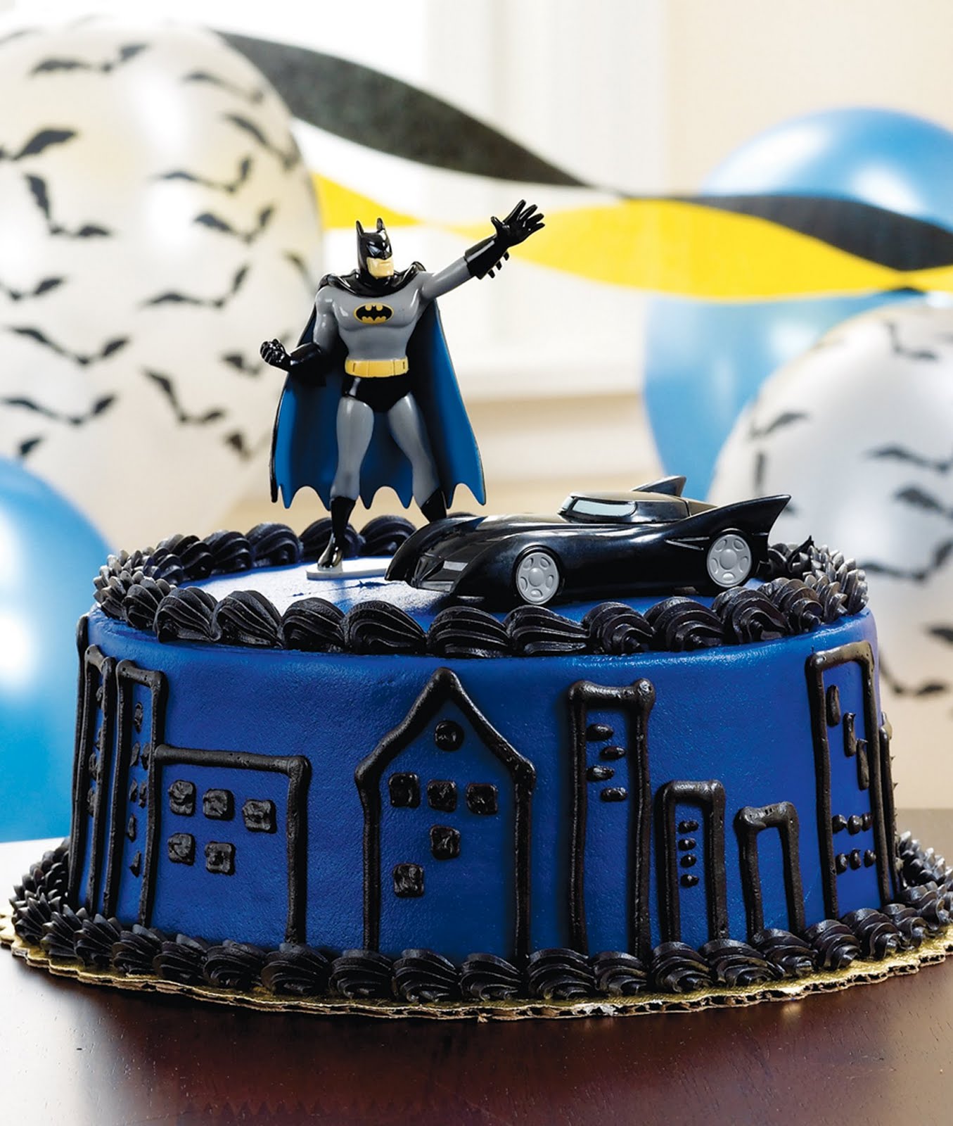 Easy Batman Birthday Cake