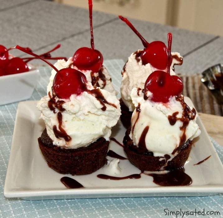 Hot Fudge Sundae Cupcakes