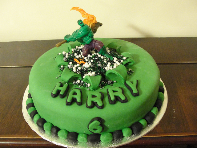 10 Photos of Hulk Birthday Cakes For Dad's