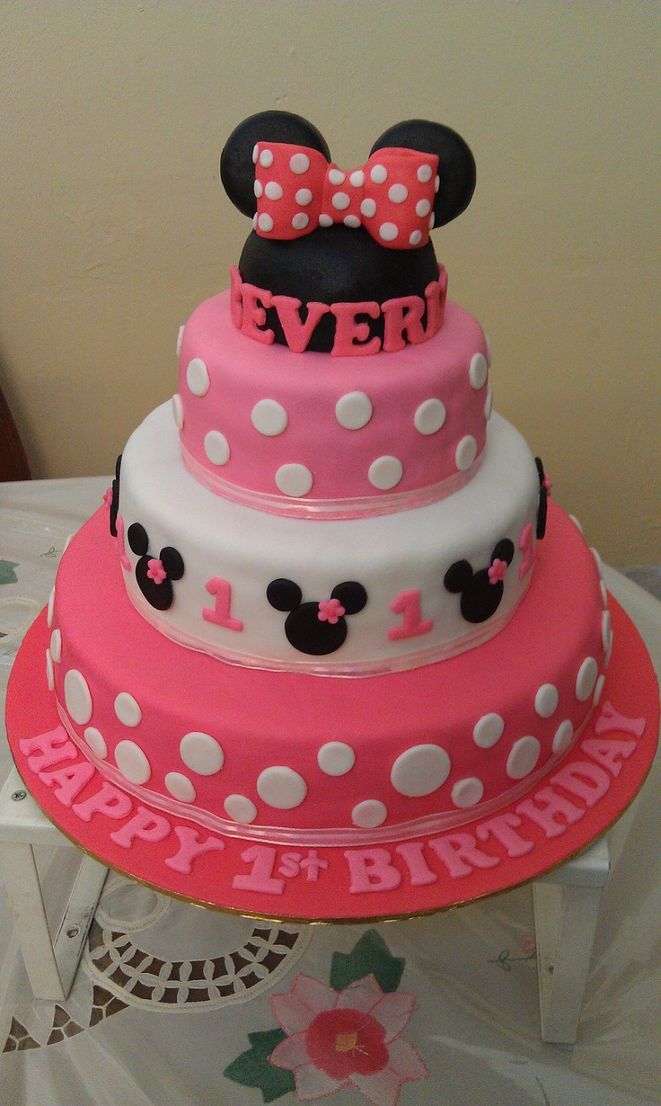 Minnie Mouse 3 Tier Birthday Cake