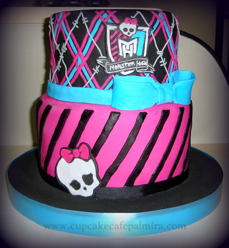 Monster High Cake