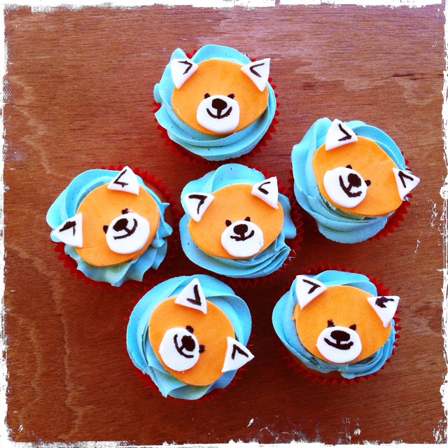 10 Photos of Birthday Panda Cupcakes