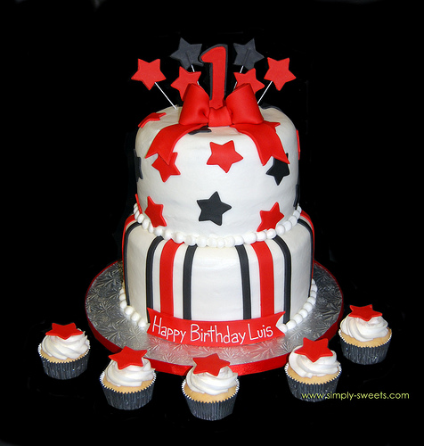 8 Photos of Red Black And White Tier Birthday Cakes