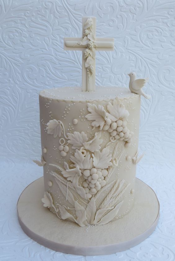 Beautiful First Communion Cake