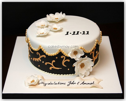 12 Photos of Sheets Cakes Black And Gold