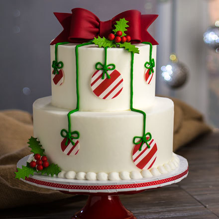 Christmas Cake Decorating