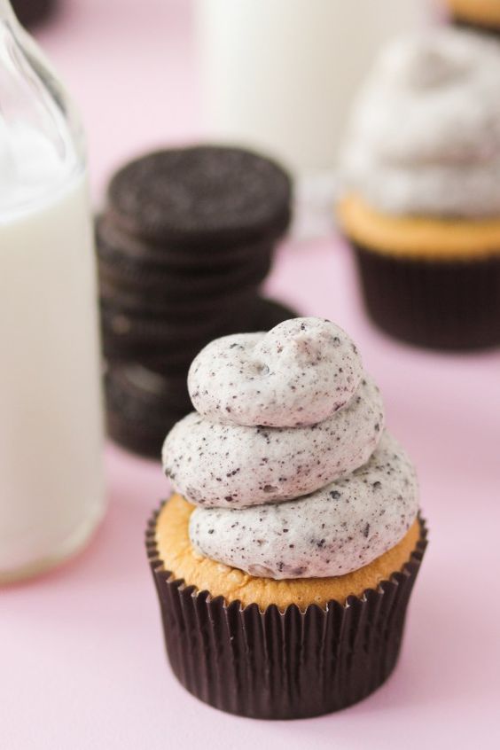 Cookies and Cream Cupcakes