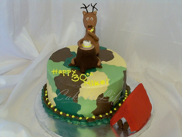 Deer Hunting Birthday Cake