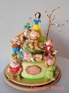 5 Photos of Snow White And Cinderella Cakes