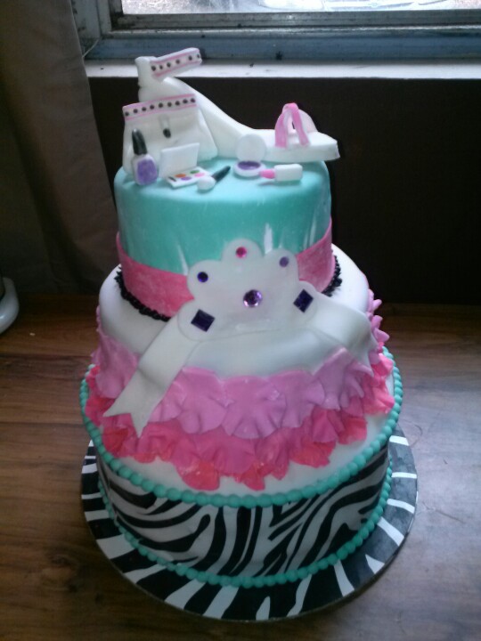 Diva Birthday Cake