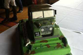 Land Rover Birthday Cake