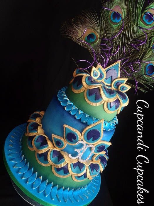 Peacock Wedding Cake Cupcakes