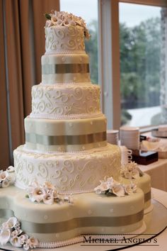 Petal Shaped Wedding Cake