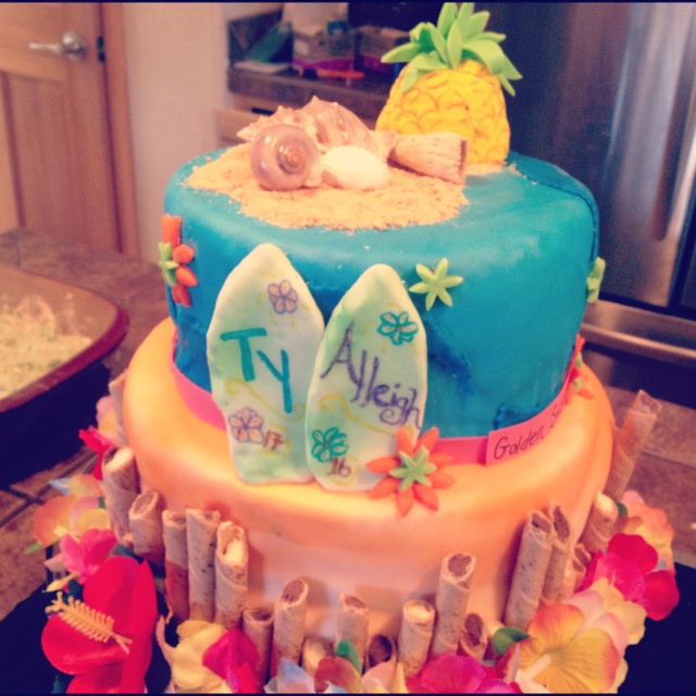 12 Photos of Luau 16th Birthday Cakes