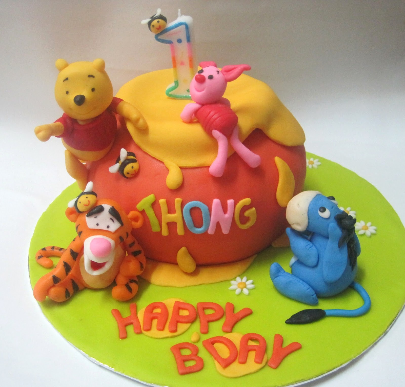 Winnie the Pooh and Friends Birthday Cake