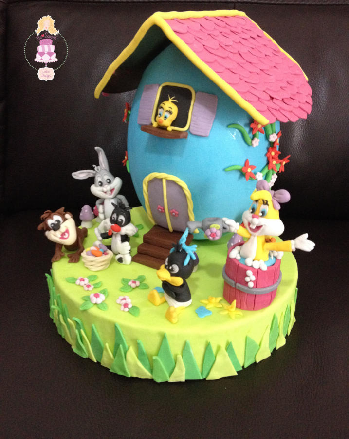 Baby Looney Tunes Cake