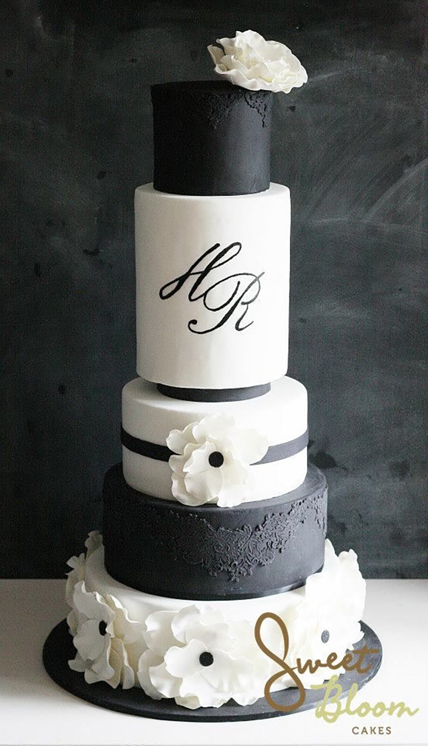 11 Initials On Wedding Cakes With Black Top Photo Black And