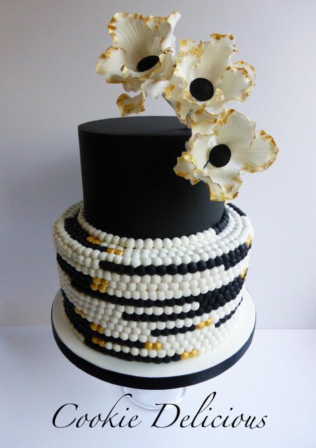 Black & Gold Wedding Cake