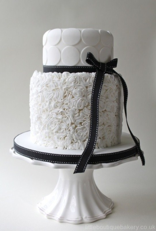 Black & White Wedding Cake