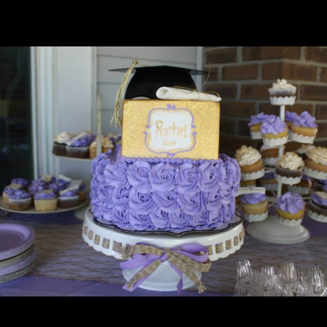 Buttercream Graduation Cakes