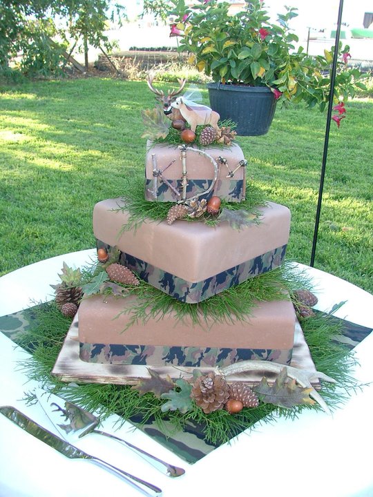 Camo Country Redneck Wedding Cakes