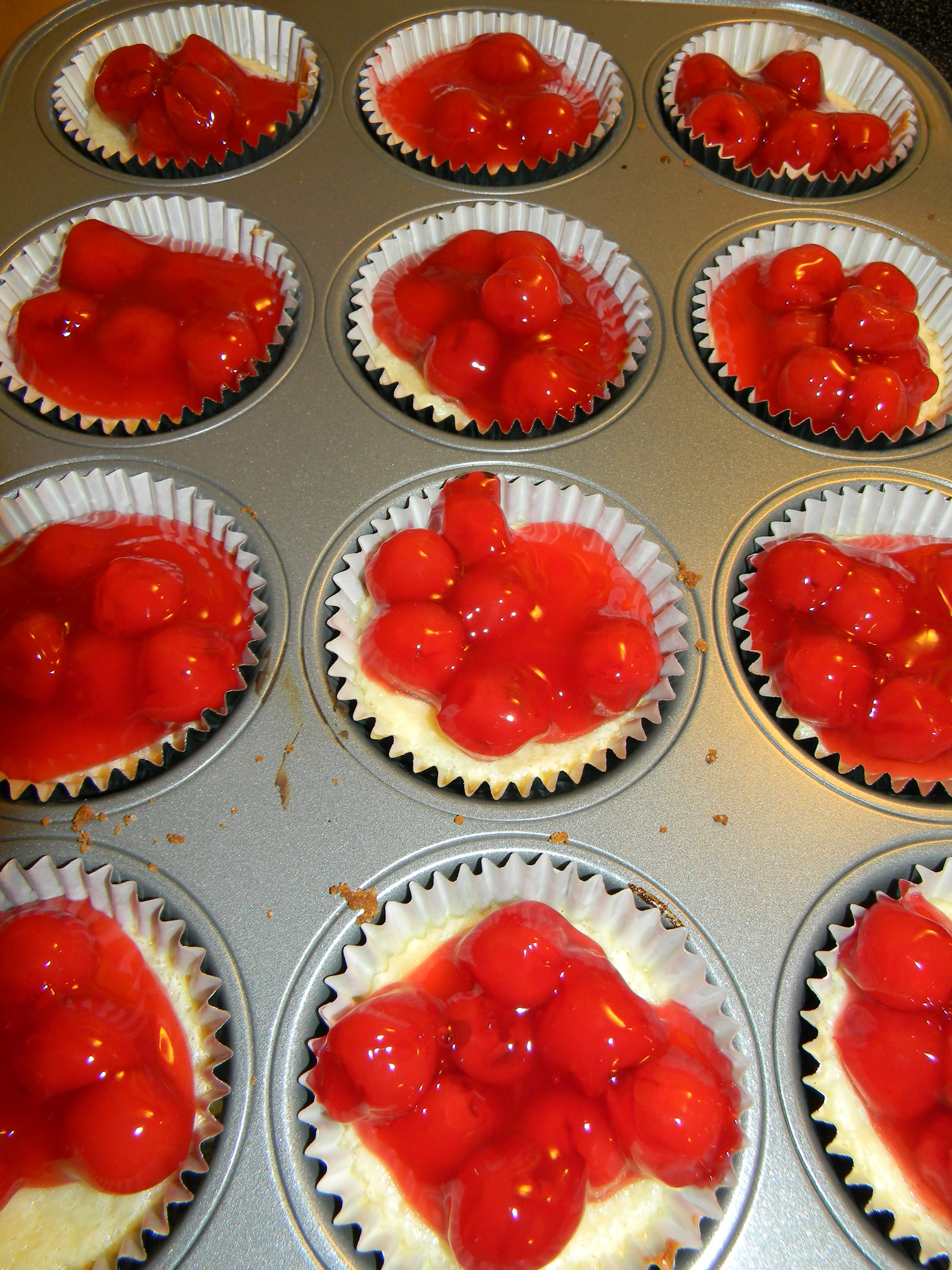 Cherry Cheesecake Cupcakes