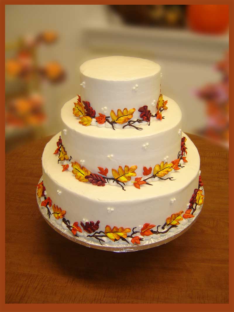 8 Elegant Wedding Cakes Decorated With Fall Leaves Photo Fall