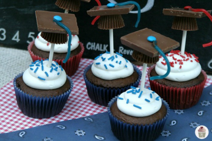 Graduation Cap Cupcakes