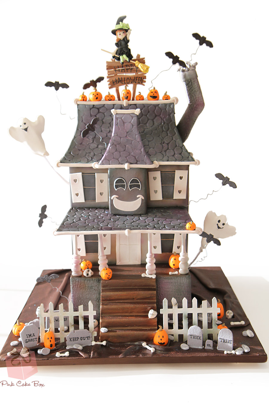 Halloween Haunted House Cake