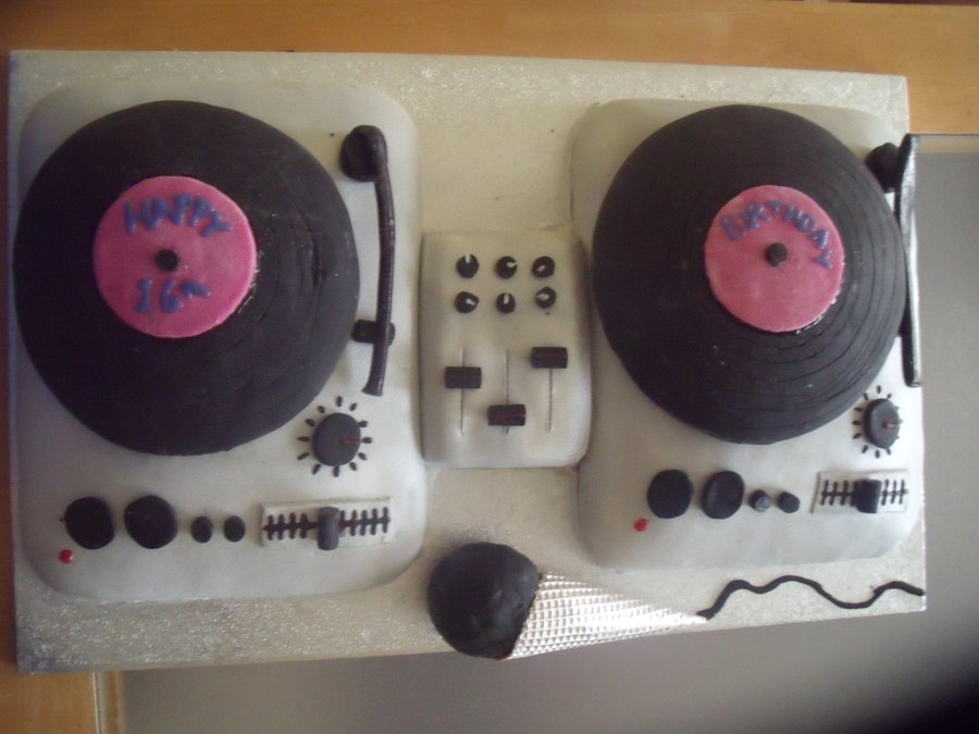 Happy Birthday Radio DJ Cakes