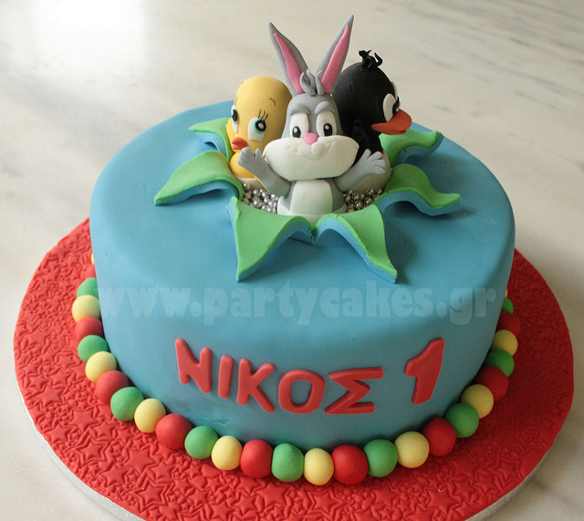 Looney Tunes Birthday Cake