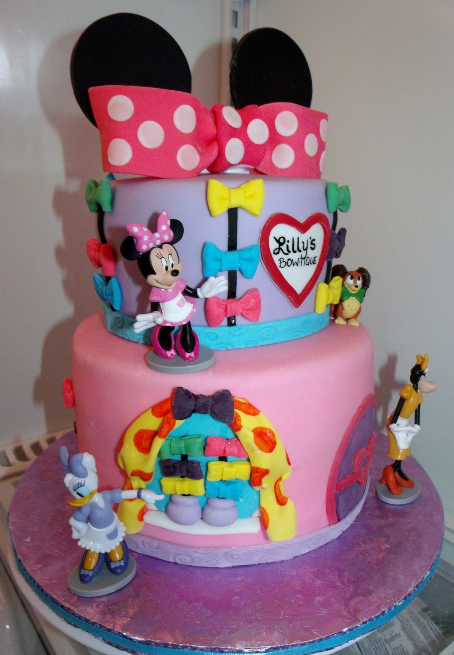 Minnie Mouse Bowtique Birthday Cake