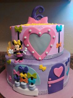 Minnie Mouse Bowtique Birthday Cake