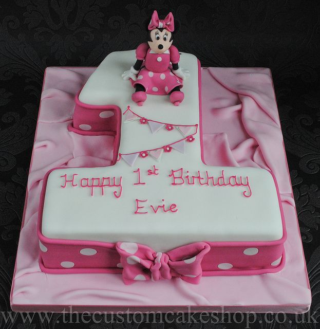 Minnie Mouse Number One Birthday Cake