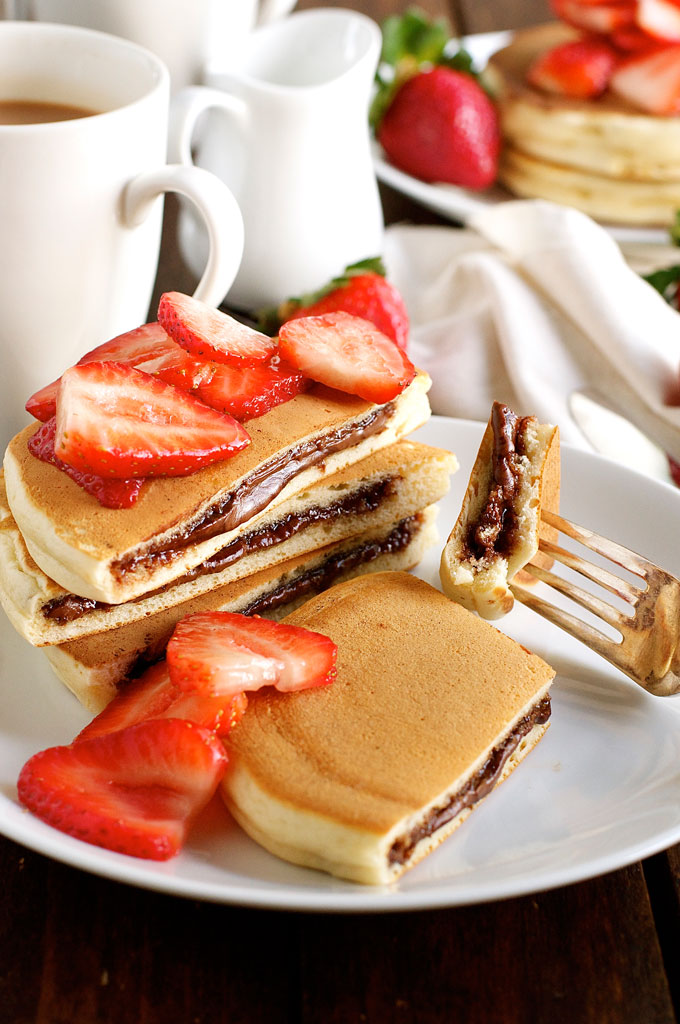 Nutella Stuffed Pancakes