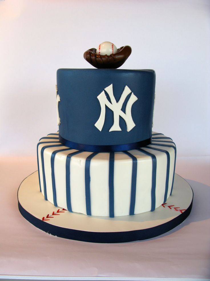 NY Yankees Birthday Cake