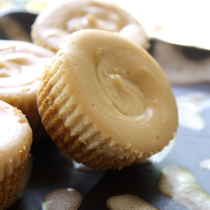 Peanut Butter Cheesecake Cupcakes