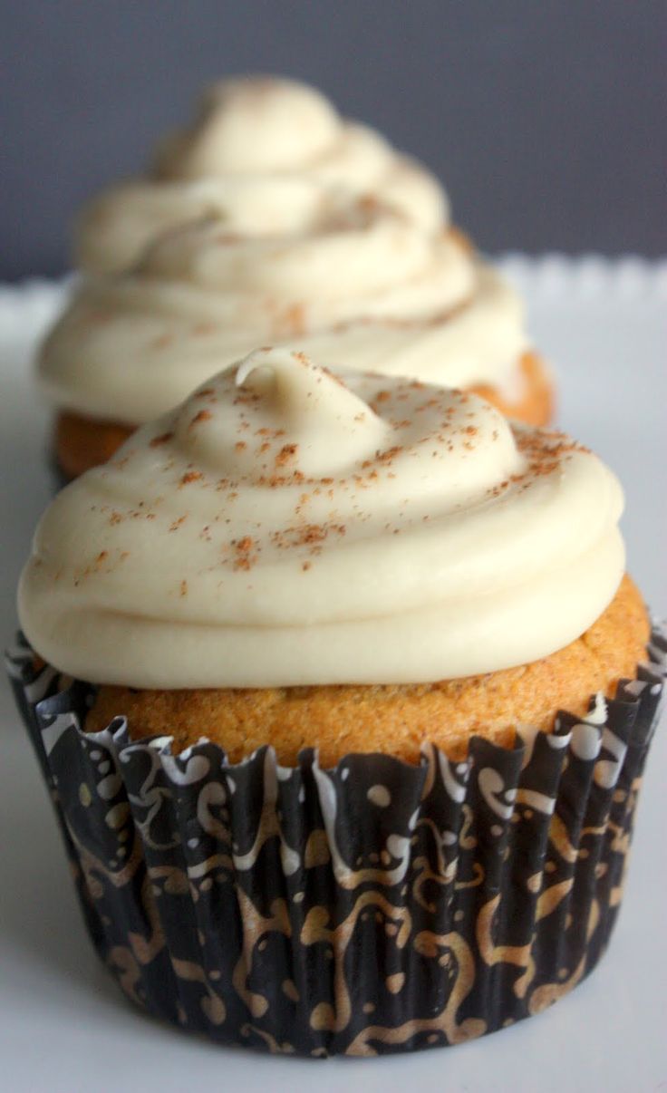 Pumpkin Maple Cupcakes with Cream Cheese Frosting