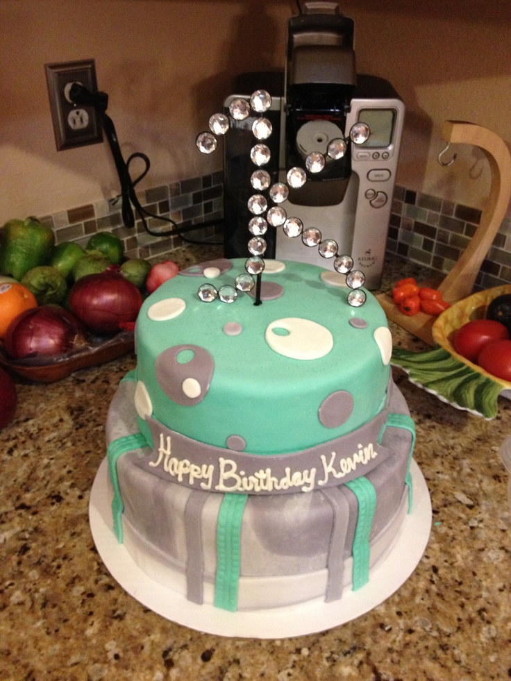 8 Photos of Masculine Birthday Cakes For Teens