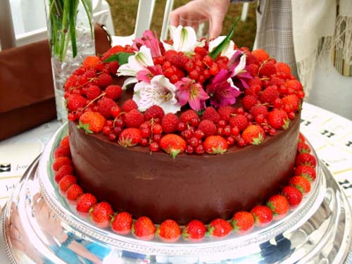 Wedding Cakes Decorated with Strawberries