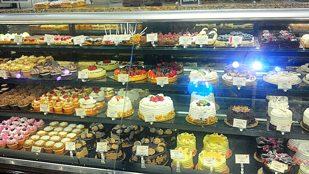 Wegmans Bakery Birthday Cakes