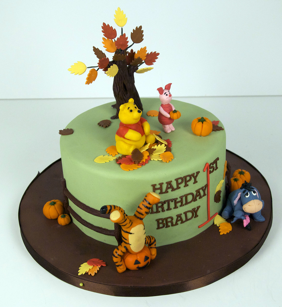 Winnie the Pooh Birthday Cake Ideas