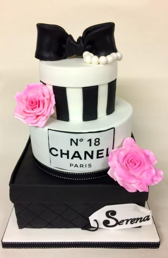 18th Birthday Cake Chanel