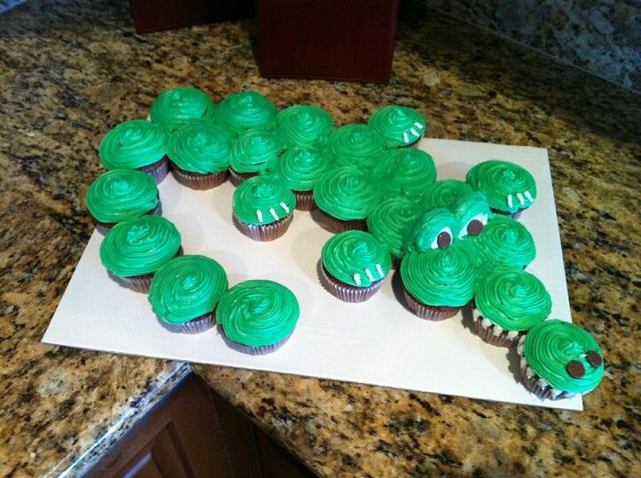 Alligator Cake