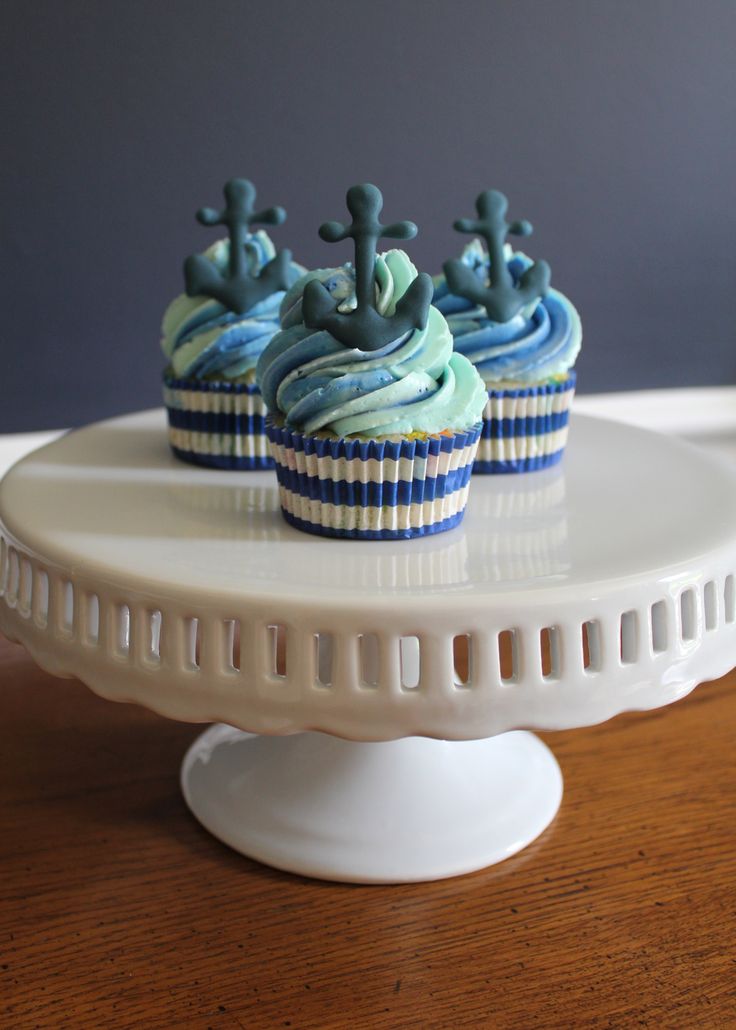 Anchor Cupcake Cake