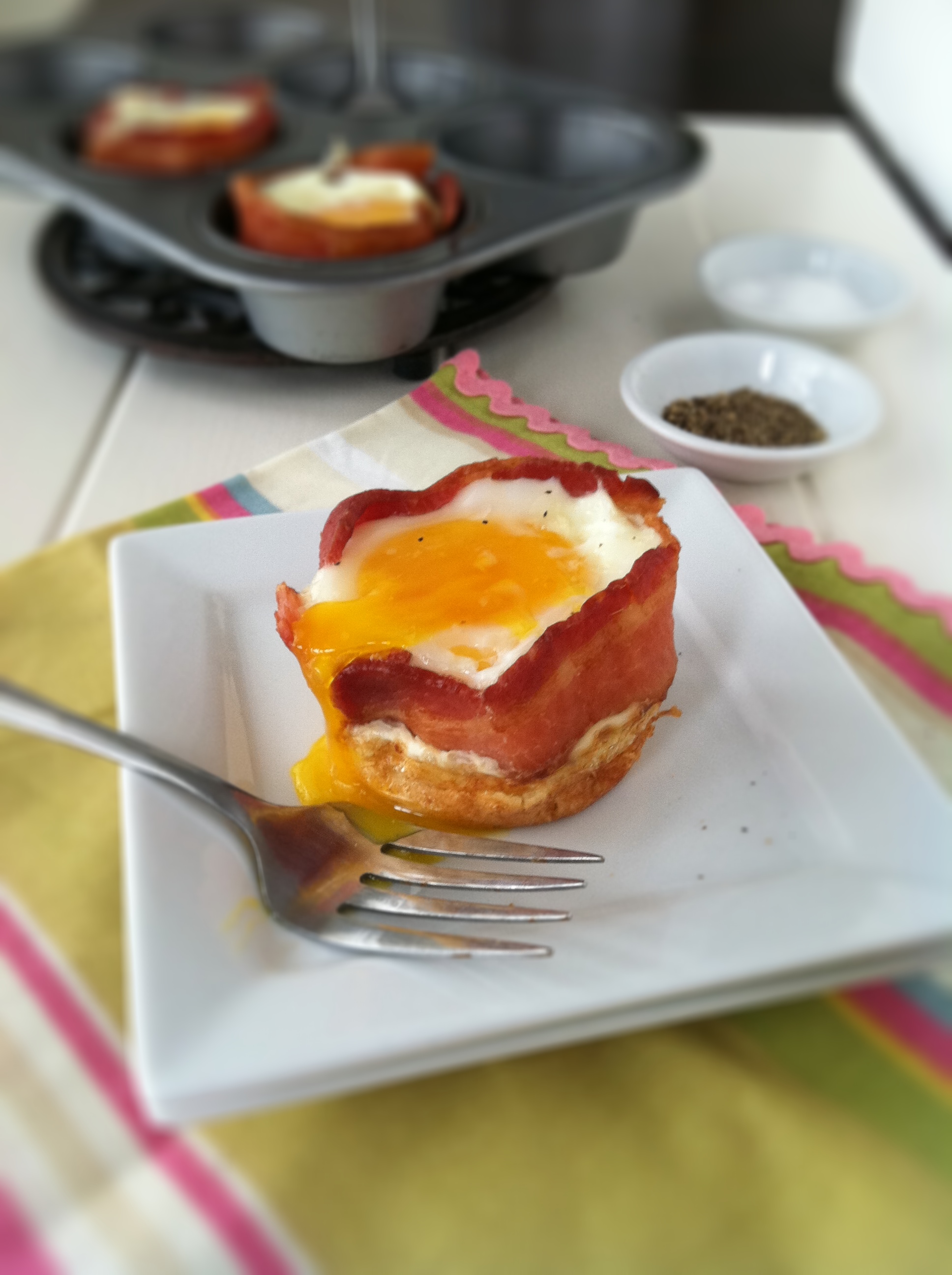 Bacon and Egg Pancake Cups